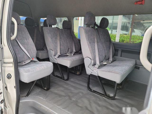 Bestseller: Minibus Tayo Usato, Prezzo Conveniente, 13 Posti, To-yota Hiace, Colore Bianco, Auto Usate, Pullman di Lusso in Vendita - Product Image 5