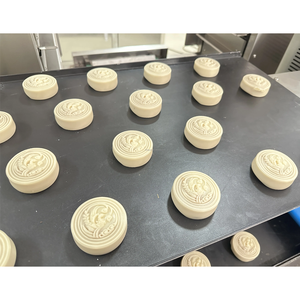 LONGYU Ligne de production industrielle automatique <span class=keywords><strong>Mamoul</strong></span> Quadruple de remplissage de gâteau de lune Machine à gâteau de lune en peau de neige - Product Image 3