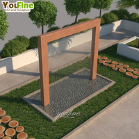 Sculpture en acier Corten, Fontaine à rideau d'eau en acier patiné pour Jardin, Extérieur, Parc, Place publique, Hôtel, Aménagement paysager moderne