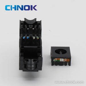 โมดูลเชื่อมต่อเครือข่ายแจ็คหลัก90องศาสำหรับแผงแพทช์24-26AWG RJ45สีขาวได้รับการรับรองมาตรฐาน8P8C T568A <span class=keywords><strong>Cat6</strong></span> UTP - Product Image 6