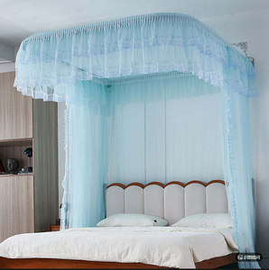 Moustiquaire murale rétractable à trois portes, style palais, design princesse, avec rail de guidage en U - Product Image 1