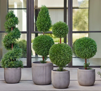 Cypress synthétiques haute densité en gros, résistants aux UV, pour l'aménagement paysager des clubs de golf et des piscines