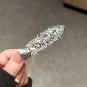 2026 New <b>Sweet</b> Niche Design Shining Rhinestone Hairpin Exquisite Light Luxury Women's Hairpins Fashionable Headwear Wholesale - Product Image 4