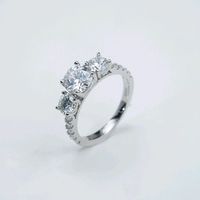 MSR74 Bagues en argent 925 Bague en moissanite scintillante à trois pierres Bijoux en argent sterling pour femmes