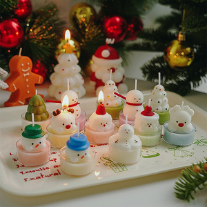 Velas Aromáticas Navideñas Ecológicas Hechas a Mano, Lindas Velas Decorativas con Forma de Muñeco de Nieve, Santa Claus, Árbol, Reno y Oso para Fiestas - Product Image 2