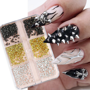 Nuevo Diseño al por Mayor: Accesorios de Uñas con Remaches Cónicos Planos Estilo Punk Retro Dorado, Pequeños Remaches y Tachuelas para Decoración de Uñas - Product Image 1