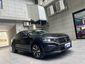 Auto Usado Volkswagen Passat 2024 330TSI Edición Elite 2.0T 7DCT FWD Sedán Mediano China VI - Product Image 1