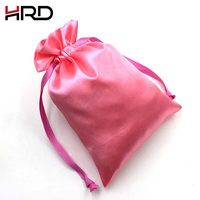Pochette en satin avec cordon de serrage, logo personnalisé, sac en soie pour bijoux, cadeau de mariage, cosmétiques, emballage cadeau