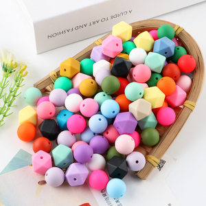 100 pièces mixtes sans Bpa à croquer en vrac doux de qualité alimentaire bébé perles de dentition 14mm perle polyédrique 15mm perle ronde en Silicone en gros - Product Image 2