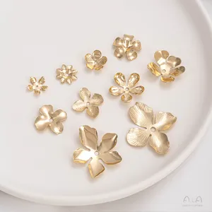 14K chapado en oro hecho a mano estambre pétalos flor espaciadores tapa de cuentas para la fabricación de joyas