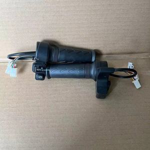 Sepeda Roda Tiga Listrik dengan Tuas Putar Tunggal Kanan, Kontrol Kecepatan Sisi Kanan, untuk Konstruksi, Tingkat Kecepatan Tinggi, Sedang, Rendah + P Gear - Product Image 4