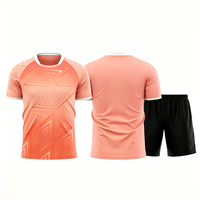 Vente en gros d'usine, ensembles de maillots de football pour hommes avec logo personnalisé, maillots de football extensibles pour équipes et clubs, ensembles d'uniformes de football confortables
