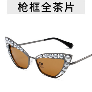 Gafas de Sol de Moda 8071, Diseño Moderno y Popular, Logotipo Personalizado, Gafas de Sol Triangulares con Ojo de Gato, Decoradas con Perlas Grandes, Montura Metálica - Product Image 5