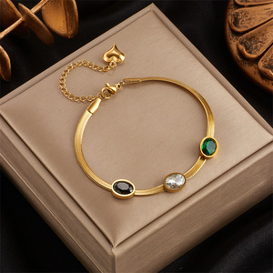 European Style Gold Tone Charm Bracelet With Star And Circle Pendant For Women Gift Jewelry - Product Image 2