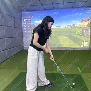 Simulador de <span class=keywords><strong>Golf</strong></span> Interior con Pantalla Táctil Óptica, Resolución 1280X720, Escenas de Proyección Interactivas Multi-Estilo - Product Image 2