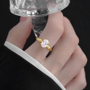 J&C in Stock 925 <b>Sterling</b> <b>Silver</b> Rhodium Plated Classic Prong <b>Set</b> VVS Oval Cut D Color Moissanite Wedding Engagement <b>Ring</b> - Product Image 4