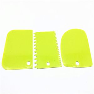 Nouvel ensemble de spatules trois couleurs, spatule à crème en plastique pour gâteau, durable et facile à nettoyer L0252/2 - Product Image 6