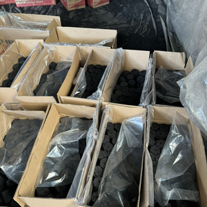 Manufacturer Vietnam <b>Coconut</b> <b>Shell</b> BBQ Charcoal Briquettes Long Lasting High Carbon Smokeless Charcoal Supplier For Restaurant - Product Image 4