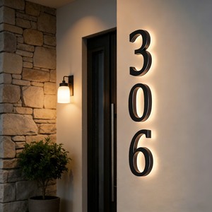 Targa Moderna Retroilluminata in Acciaio Inox per Porta con Numeri e Lettere Luminosi a LED Numeri Civici - Product Image 6