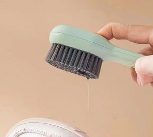Brosse à chaussures multifonctionnelle avec distribution automatique de liquide, manche lisse, OEM, poils doux, brosse à laver les vêtements avec distributeur de savon - Product Image 4