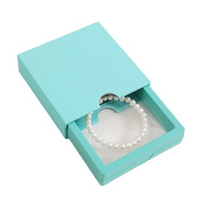 Caja de almacenamiento de joyas y accesorios de moda, estilo nacional, con cajón, de cartón gris, tipo caja colgante, para collares, anillos y pulseras, con diseño de armadura. - Product Image 5