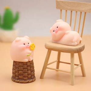 Figuras de cerdos de dibujos animados en miniatura de resina, forma de animal, decoración del hogar, adorno artístico para escritorio - Product Image 4
