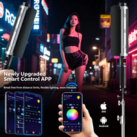 Tube lumineux LED RGB portable 100W, lumière vidéo portable bicolore à intensité variable avec batterie intégrée pour studio et tournage en extérieur
