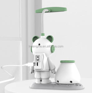 Lámpara de escritorio de astronauta para niños, luz <span class=keywords><strong>LED</strong></span> nocturna con puerto de carga USB, portalápices, lámparas de escritorio pequeñas de lectura para estudiantes, dormitorio - Product Image 4
