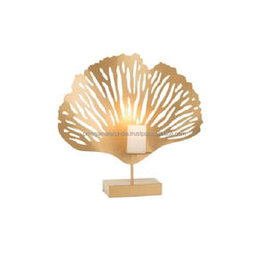 Porte-bougie décoratif en métal doré en forme de feuille, centre de table pour la décoration intérieure, exportateur en gros - Product Image 1