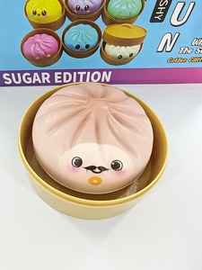 Jouet de compression en forme de boule de pain de dessin animé, rebond lent, jouets sensoriels anti-stress, emballés en boîte colorée, jouets à presser, vente en gros - Product Image 5