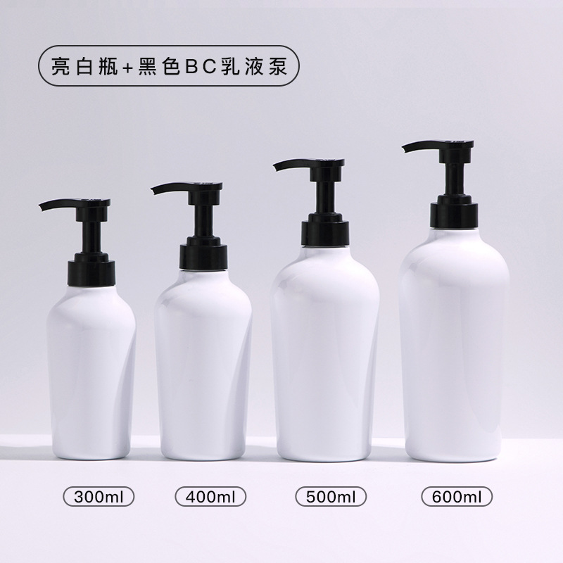 ขวดเพิ่มความกระจ่างใสพร้อมหัวปั๊มโลชั่น BC สีดำ