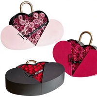 Boîte en papier, emballage en papier, boîte cadeau pour cadeaux précieux, fleurs, Saint-Valentin, amoureux, famille