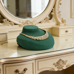 Soporte de exhibición de joyería de moda verde, soporte de microfibra para collares, para busto de joyería - Product Image 3