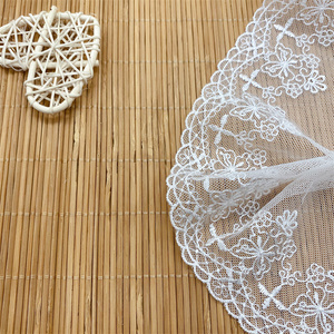 Lolita bướm chéo Polyester Ren Lưới <span class=keywords><strong>Net</strong></span> vải tuyn thêu ren cho quần áo & phụ kiện cho giày & Túi xách - Product Image 3