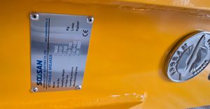 SOOSAN SB60 Type de boîte disjoncteurs hydrauliques accessoire d'excavatrice avec corps principal ciseaux tuyaux boîte à outils Kit de charge de gaz - Product Image 2