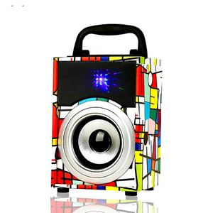 ลำโพงบลูทูธแบบพกพากล่องเสียงพร้อมไมโครโฟนแบบชาร์จไฟได้ลำโพงคาราโอเกะไร้สาย - Product Image 1