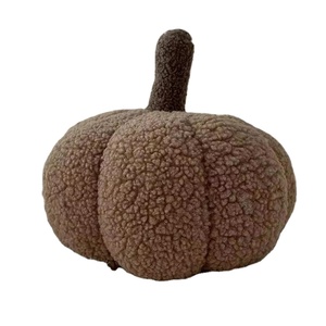 Cuscini Decorativi a Forma di Zucca Nordica HY, Piccola Zucca di Peluche per Soggiorno, Decorazione per Casa e Divani - Product Image 1