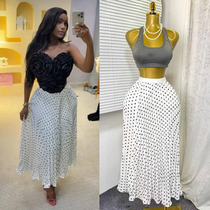 Jupe plissée mi-longue classique à pois, style français, polyvalente, taille haute, coupe trapèze, pour la vente en gros en boutique - Product Image 3