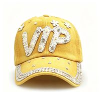 Casquette en jean avec lettres VIP 3D entièrement ornées de strass et petit accent floral blanc, plusieurs couleurs disponibles, vente en gros