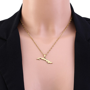 Venta al por mayor <span class=keywords><strong>Cuba</strong></span> Mapa Cadena Collares Acero Inoxidable Plata 18K Chapado en Oro <span class=keywords><strong>Cuba</strong></span> Bandera Mapa Colgantes Collares para Mujeres Hombres - Product Image 5