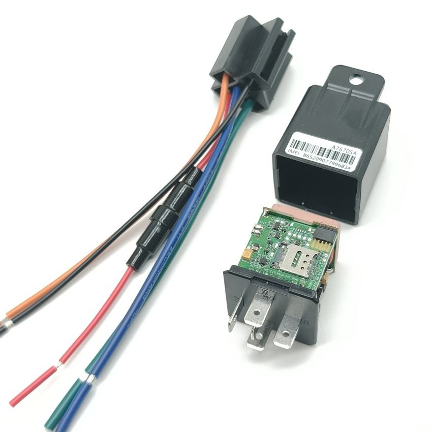 Car GPS Tracker With Remote Control - 汽车GPS追踪器（带遥控功能）_品牌：通用型号：GT - RC168