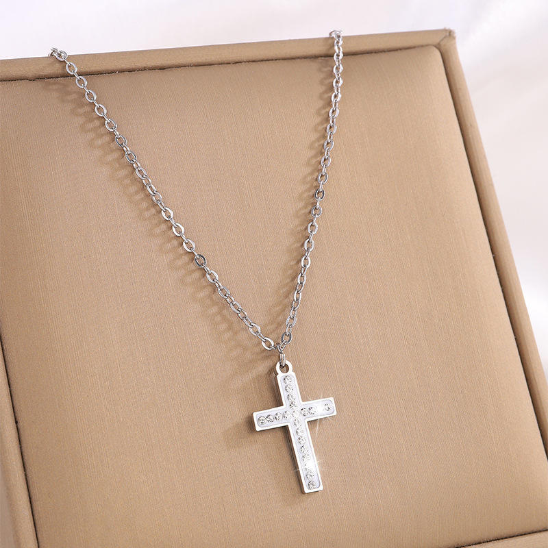 DC-silver-cross diamond necklace-5