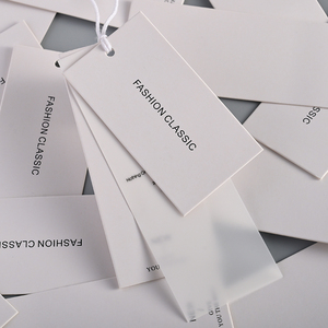 <span class=keywords><strong>Etiquetas</strong></span> Colgantes de Cartón de Lujo <span class=keywords><strong>Personalizadas</strong></span> con Logotipo Impreso, <span class=keywords><strong>Etiquetas</strong></span> para Ropa, <span class=keywords><strong>Etiquetas</strong></span> de Papel con Cuerda para Prendas - Product Image 4