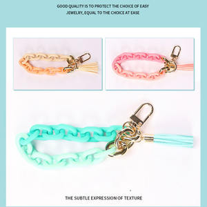LLavero de eslabones acrílicos Chainlink Wristlet llavero pulseras brazalete llavero enlace con borla nuevo regalo de moda para su mujer chica - Product Image 3