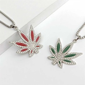 Vente chaude en acier inoxydable Hip Hop pendentif collier pour hommes nouveau Design avec <span class=keywords><strong>feuilles</strong></span> d'érable et diamants pour cadeau ou fiançailles - Product Image 2