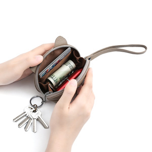 กระเป๋าใส่เหรียญรูปหูแมวน่ารักสำหรับผู้หญิง หนังแท้คุณภาพสูง กระเป๋าสตางค์แบบมีซิปพร้อมสายคล้องมือ ดีไซน์หน้าสัตว์น่ารัก กระเป๋าใบเล็ก - Product Image 2