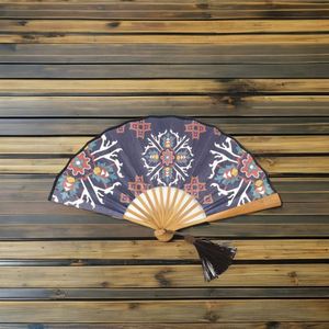 Abanicos Plegables Personalizados al por Mayor de Fábrica con Diseño de Libélula de Bambú, Estilos Pintados para Bodas, Ideales para Música y Eventos. - Product Image 3