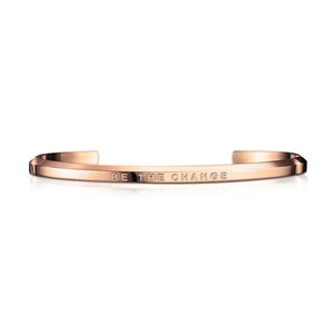 Brazalete de Acero Inoxidable de Alta Calidad, Joyería Exquisita, Brazalete Grabado con la Frase BE the CHANGE - Product Image 1