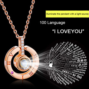 Collar con inicial personalizada I Love You para mujer, colgante de plata de oro rosa romana con proyección de amor, 100 <span class=keywords><strong>idiomas</strong></span>, Q768 - Product Image 2