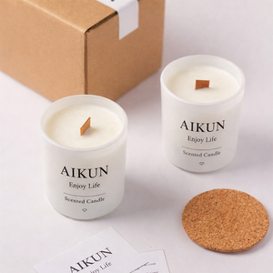Velas Aromáticas de Cera de Soya de Lujo AIKUN, Personalizadas con Etiqueta Privada, al por Mayor, OEM, para Decoración del Hogar - Product Image 1